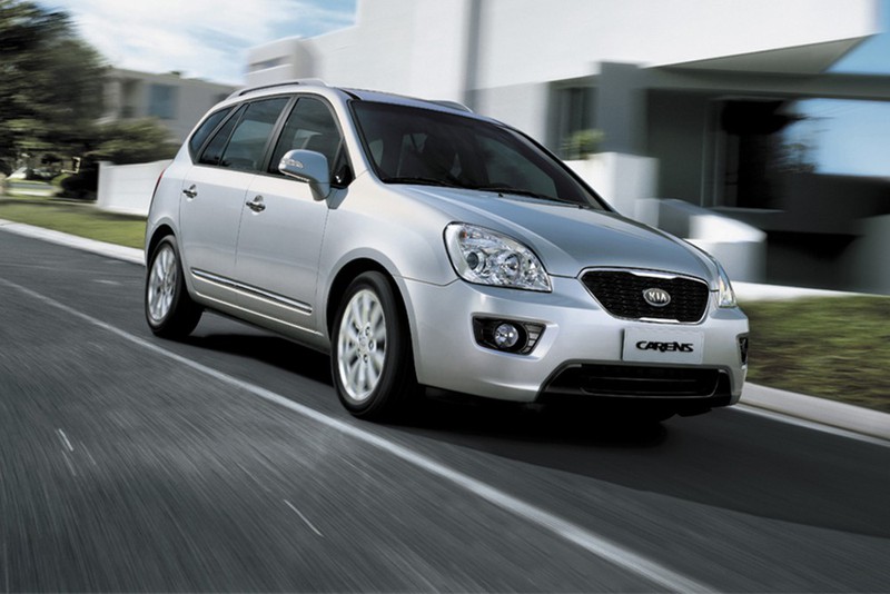 So sánh KIA Carens và Suzuki Ertiga: MPV giá rẻ 600-650 triệu - ảnh 10