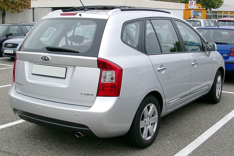 So sánh KIA Carens và Suzuki Ertiga: MPV giá rẻ 600-650 triệu - ảnh 12