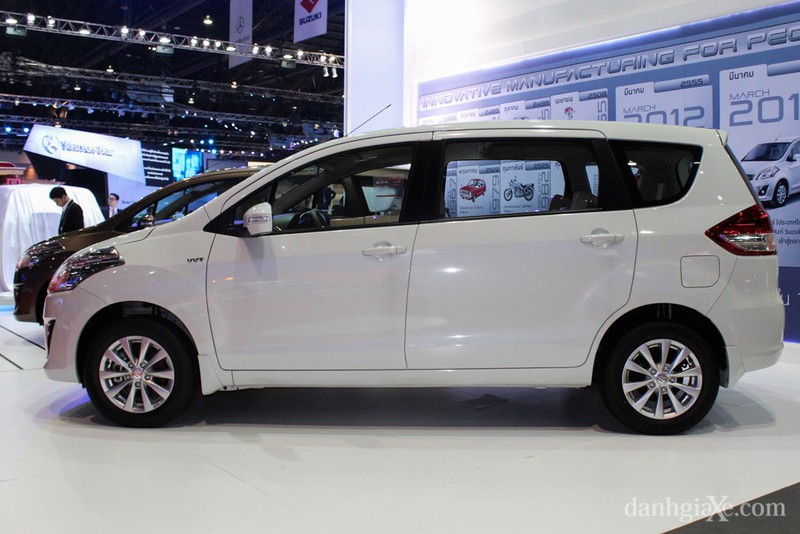 So sánh KIA Carens và Suzuki Ertiga: MPV giá rẻ 600-650 triệu - ảnh 8