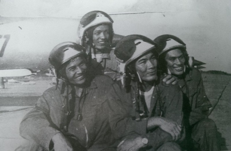 Phi công Mỹ sững sờ vì sức mạnh