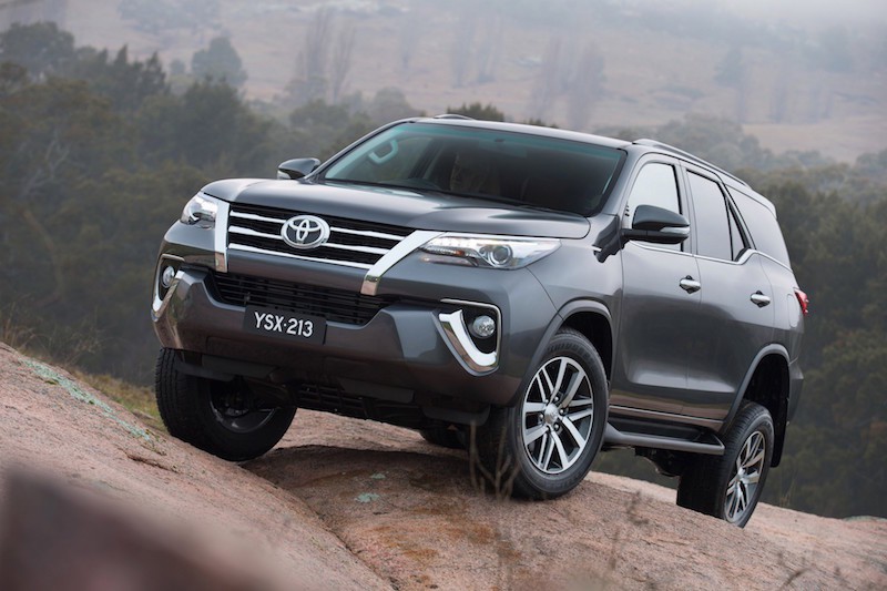 Fortuner 2016 ra mắt, gây ấn tượng mạnh với phong cách Lexus - ảnh 3