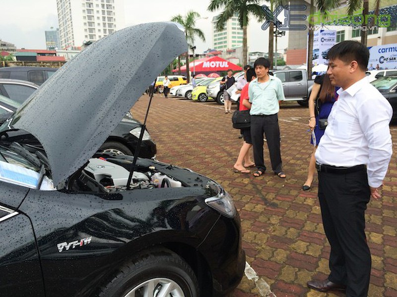 Lần đầu tiên có chợ bán ô tô như bán rau ở Hà Nội - ảnh 2