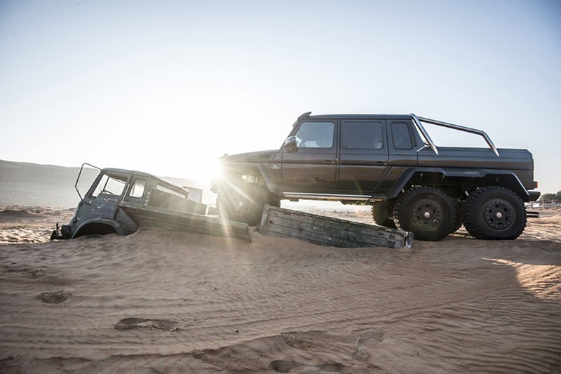 Bộ ảnh đầy cảm xúc của 'chiến binh' Mercedes G63 trên sa mạc - ảnh 9