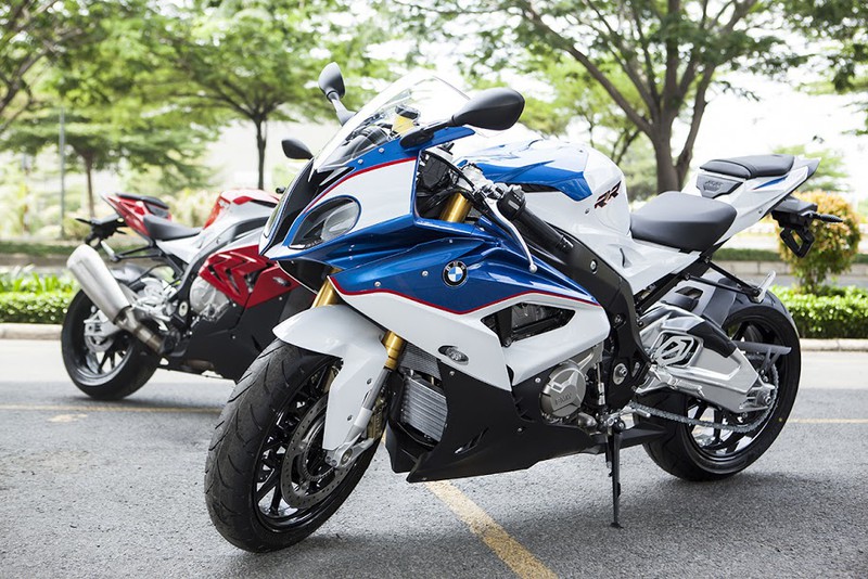 Euro Auto đưa siêu mô tô BMW S1000RR giá hơn 700 triệu đồng về VN - ảnh 1