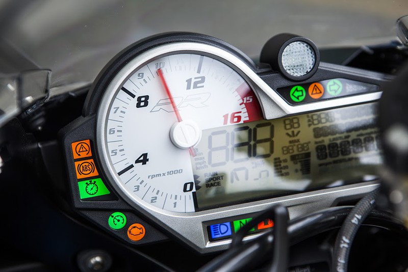 Euro Auto đưa siêu mô tô BMW S1000RR giá hơn 700 triệu đồng về VN - ảnh 8