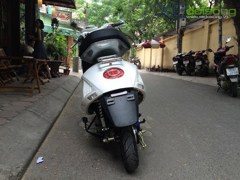 Chi tiết xe điện giá 12 triệu nhái siêu phẩm Vespa 946 - ảnh 8