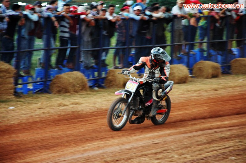 Hình ảnh trở lại sau 18 năm tại Vietnam Motor Cub Prix 2015 - ảnh 5