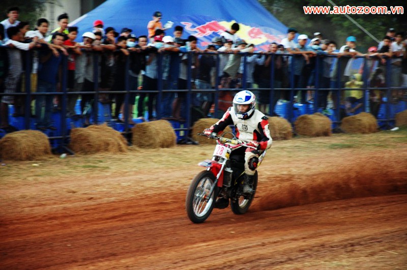 Hình ảnh trở lại sau 18 năm tại Vietnam Motor Cub Prix 2015 - ảnh 7