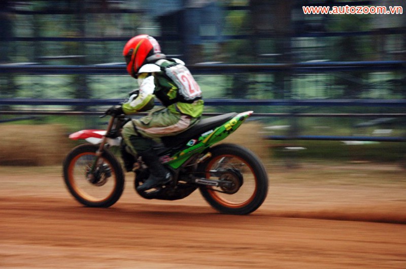 Hình ảnh trở lại sau 18 năm tại Vietnam Motor Cub Prix 2015 - ảnh 12