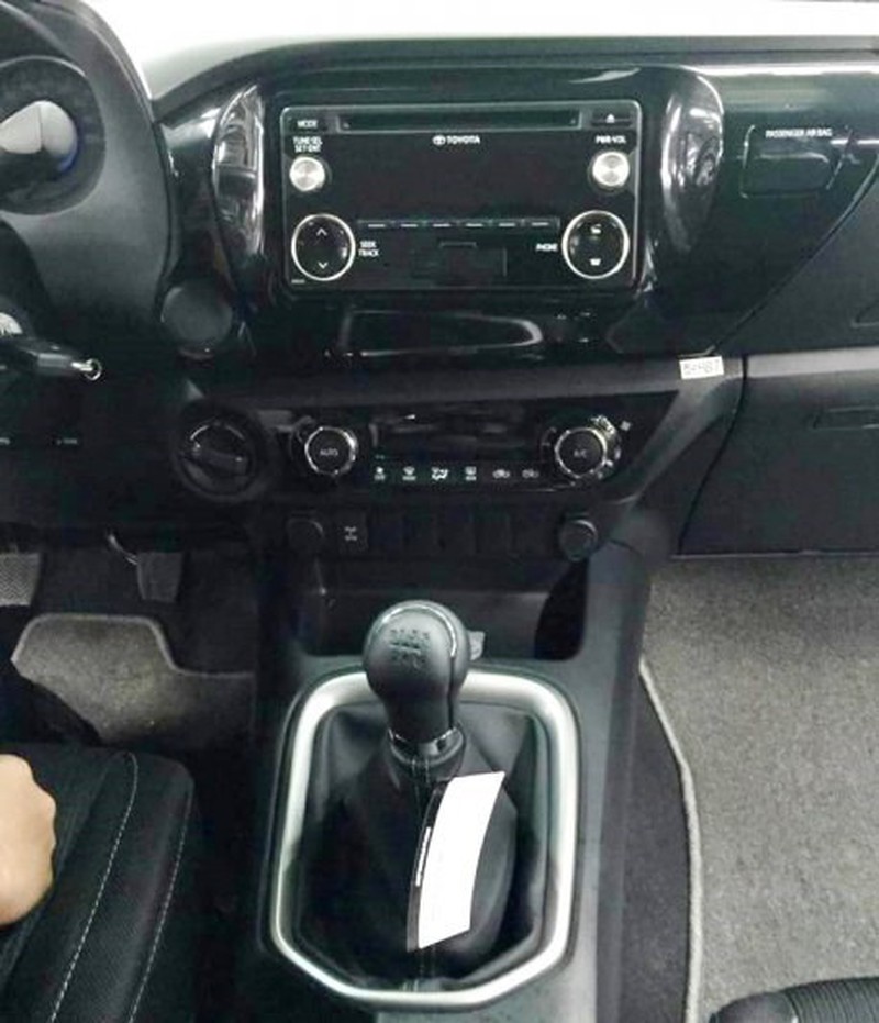 Toyota Hilux mới sắp ra mắt tại Việt Nam? - ảnh 6