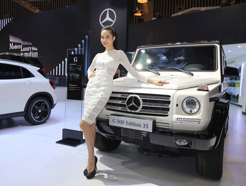 Mercedes-Benz hút khách triển lãm bằng xe sang và dàn sao Việt - ảnh 7