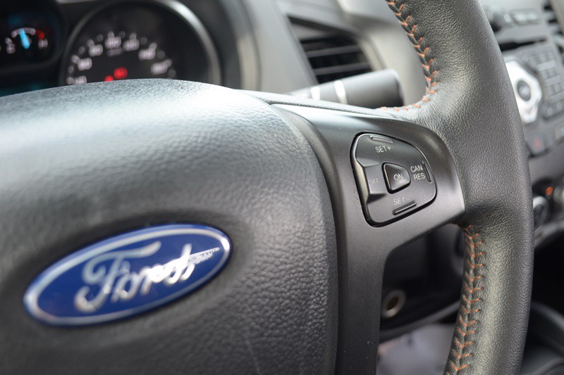 Cách sử dụng hệ thống điều khiển hành trình Cruise Control - ảnh 2