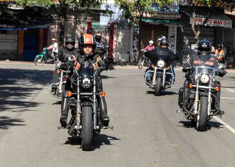 Với ca sĩ Tinna Tình: