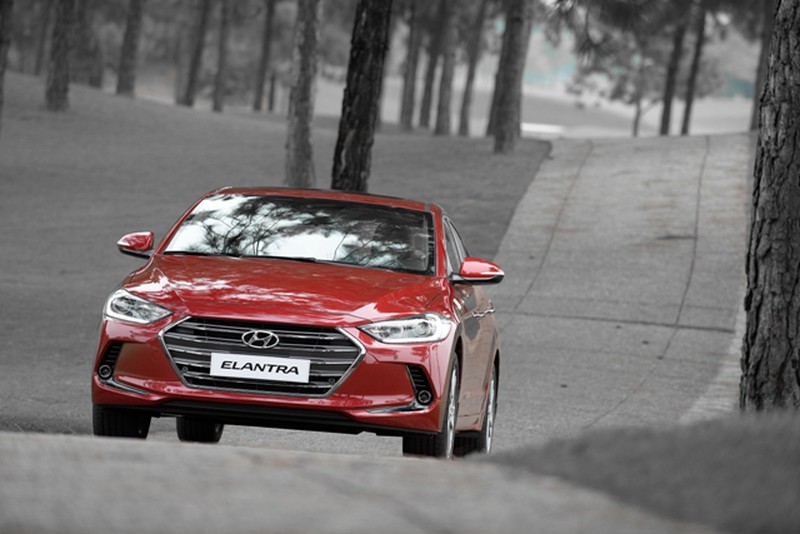 Cận cảnh mẫu xe Hyundai Elantra 2016 vừa ra mắt tại Việt Nam - ảnh 6