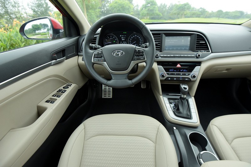 Cận cảnh mẫu xe Hyundai Elantra 2016 vừa ra mắt tại Việt Nam - ảnh 10