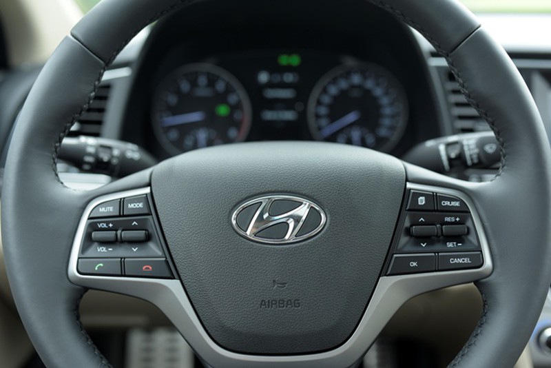 Cận cảnh mẫu xe Hyundai Elantra 2016 vừa ra mắt tại Việt Nam - ảnh 11