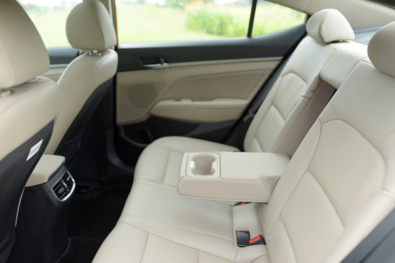 Cận cảnh mẫu xe Hyundai Elantra 2016 vừa ra mắt tại Việt Nam - ảnh 19