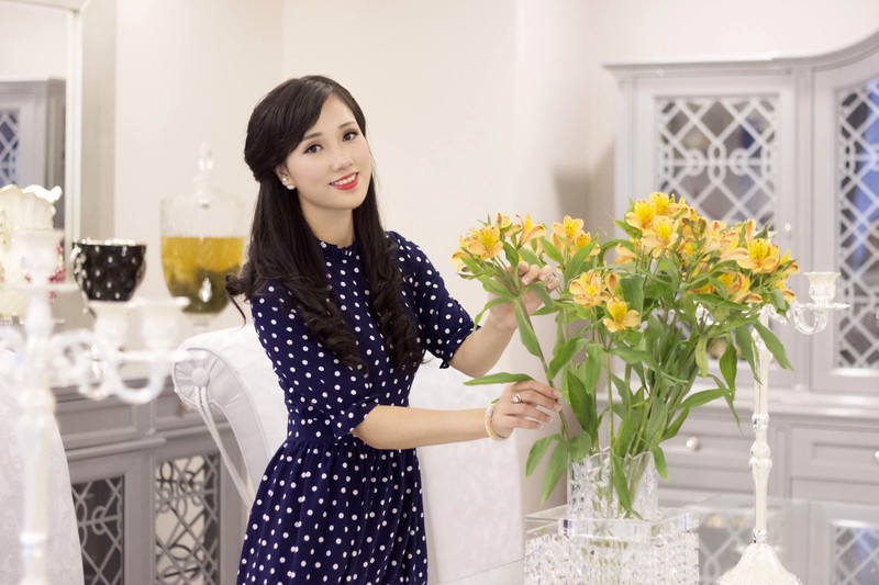 Nét đẹp dịu dàng của Vân Vân Cloudy ứng viên Nữ hoàng Đá quý 2016 - ảnh 1