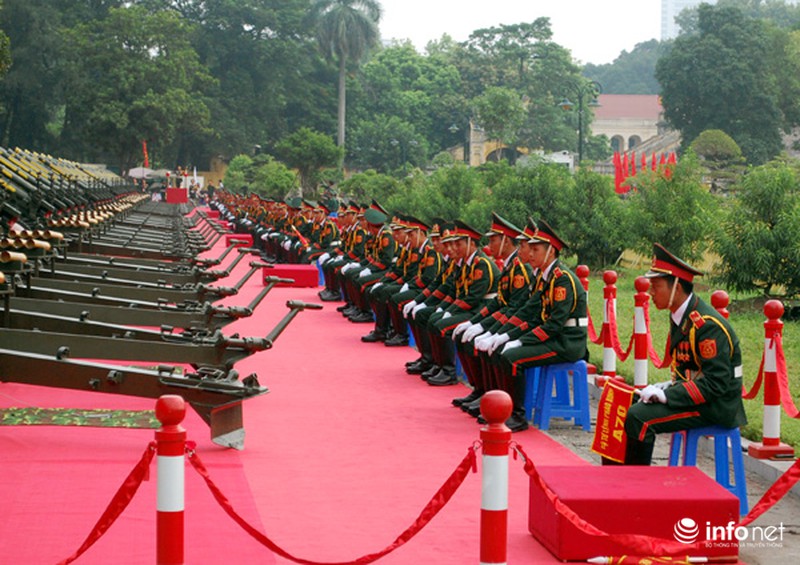 105 quả đại bác nổ vang trời mừng Quốc khánh 2/9 - ảnh 4