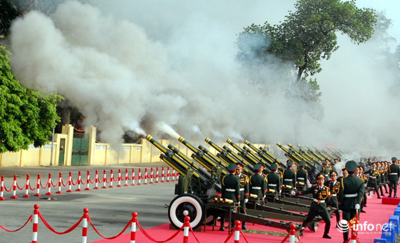 105 quả đại bác nổ vang trời mừng Quốc khánh 2/9 - ảnh 10