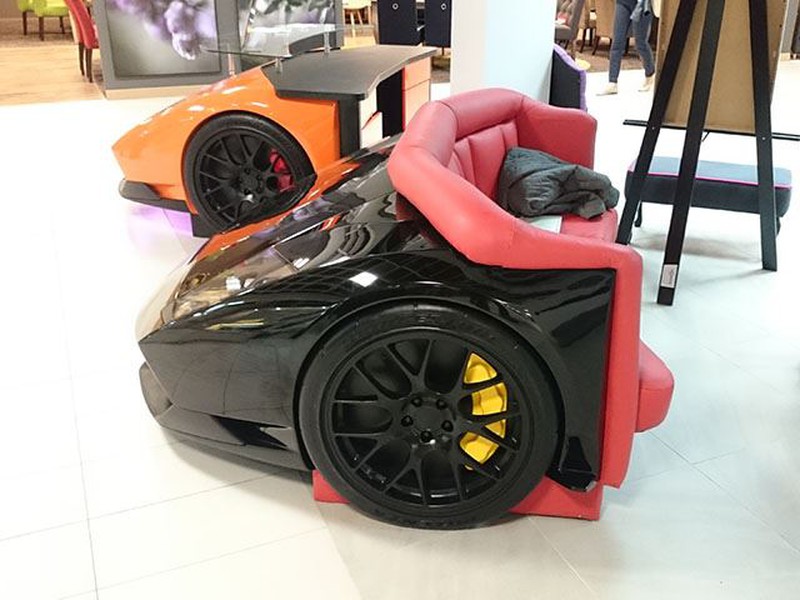 Nội thất “siêu độc đáo” cho người yêu xe Lamborghini và Bugatti - ảnh 1