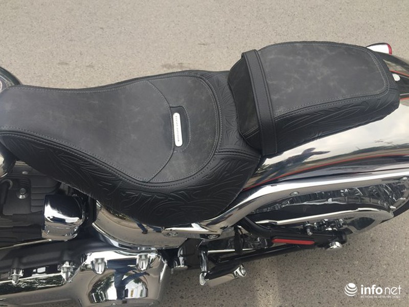 Chi tiết Harley-Davidson Softail CVO Breakout giá 1,4 tỷ tại Hà Nội - ảnh 15