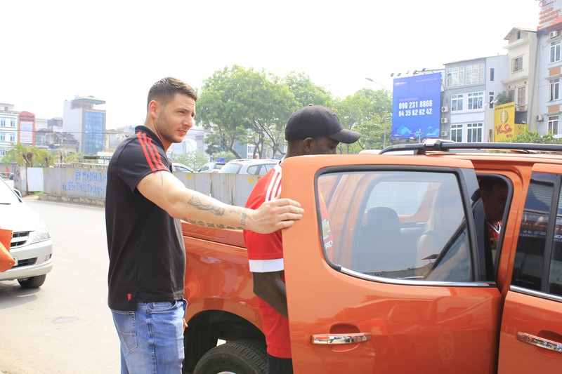 Cựu sao MU 'đổ bộ' đại lý xe Chevrolet Newway Hà Nội - ảnh 11