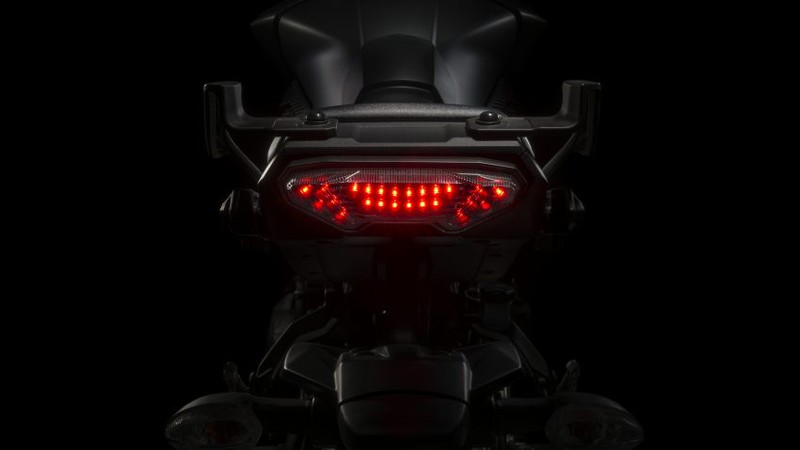Yamaha MT-09 Tracer 2016 ra mắt Malaysia, giá khoảng 317 triệu đồng - ảnh 7