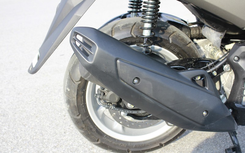 Cận cảnh Yamaha NM-X 155 đối thủ