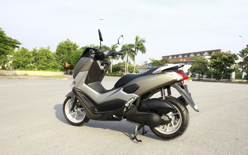 Cận cảnh Yamaha NM-X 155 đối thủ