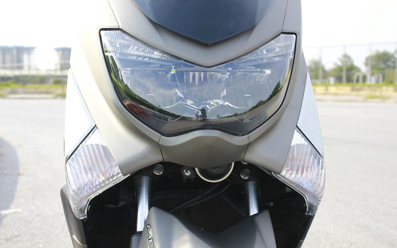 Cận cảnh Yamaha NM-X 155 đối thủ