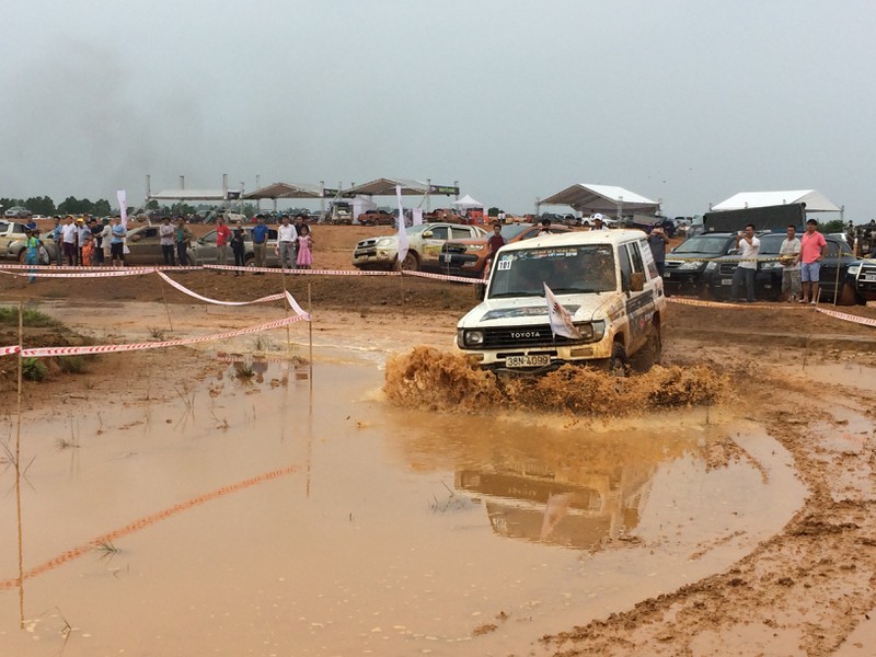 Những hình ảnh ấn tượng tại cuộc đua xe địa hình VOC 2016 - ảnh 8