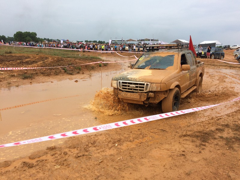 Những hình ảnh ấn tượng tại cuộc đua xe địa hình VOC 2016 - ảnh 10