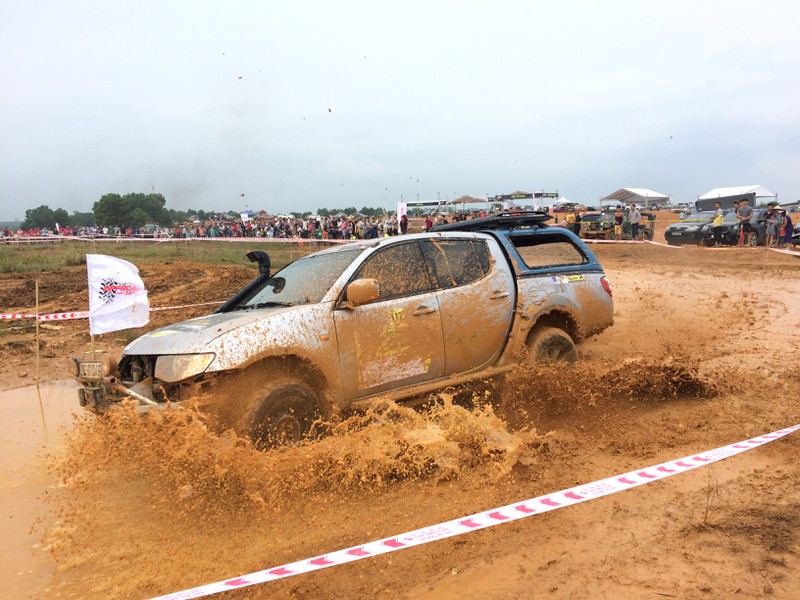 Những hình ảnh ấn tượng tại cuộc đua xe địa hình VOC 2016 - ảnh 12