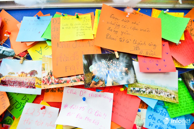 Những giọt nước mắt lăn dài trong lễ bế giảng trường THPT Việt Đức - ảnh 8