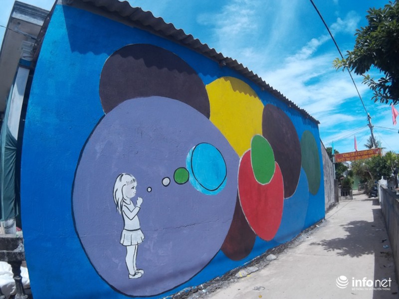 Độc đáo làng bích họa giữa biển khơi - ảnh 10