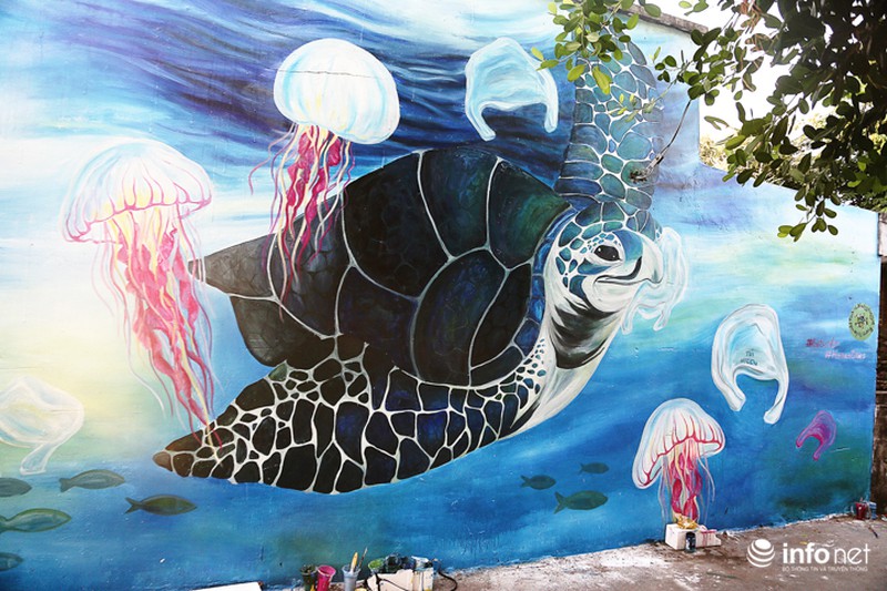 Độc đáo làng bích họa giữa biển khơi - ảnh 4