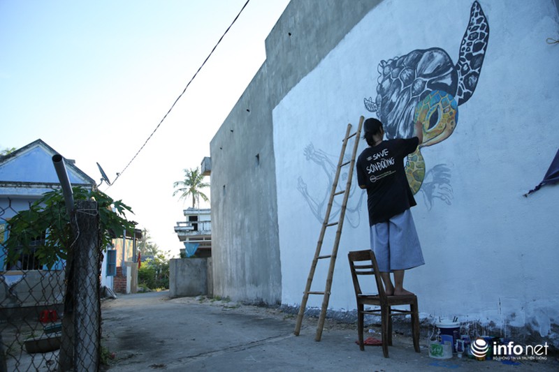 Độc đáo làng bích họa giữa biển khơi - ảnh 5