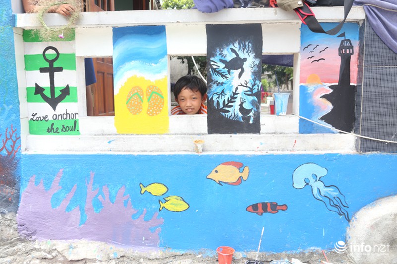 Độc đáo làng bích họa giữa biển khơi - ảnh 7