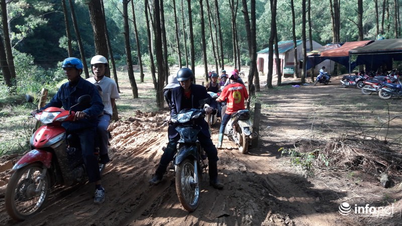 Nghề ‘bán xe ăn dần” dưới chân núi Chùa Hương Tích - ảnh 2