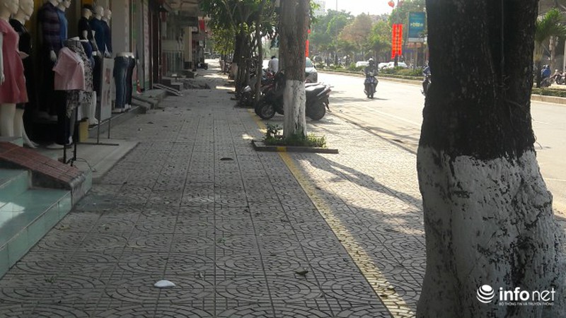 Quảng Bình: Nhiều người tự giác tháo dỡ, đập bỏ cơi nới, trả lại vỉa hè - ảnh 5