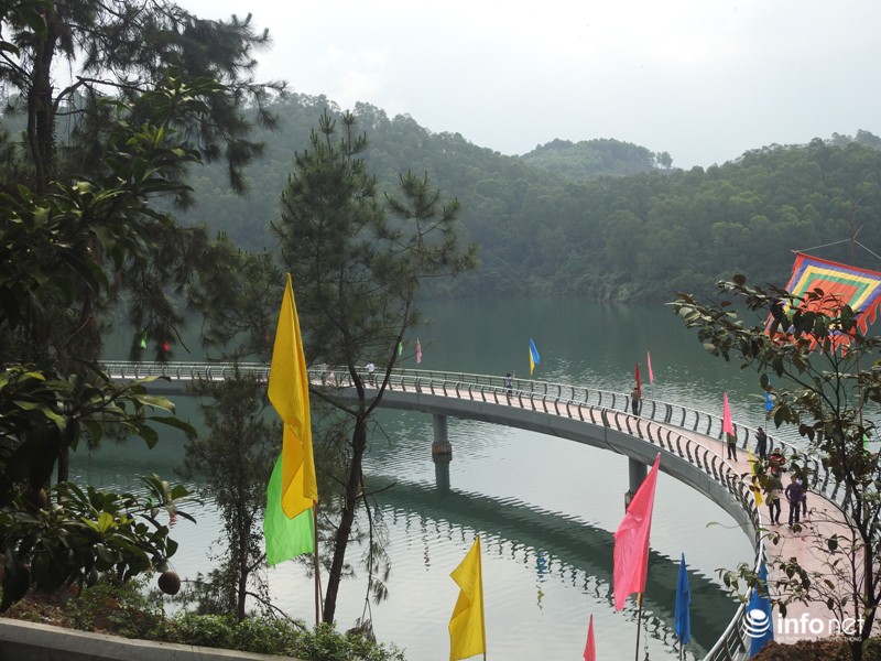 Hà Tĩnh: Thông cầu vào đền thờ cố Tổng Bí thư Lê Duẩn - ảnh 7