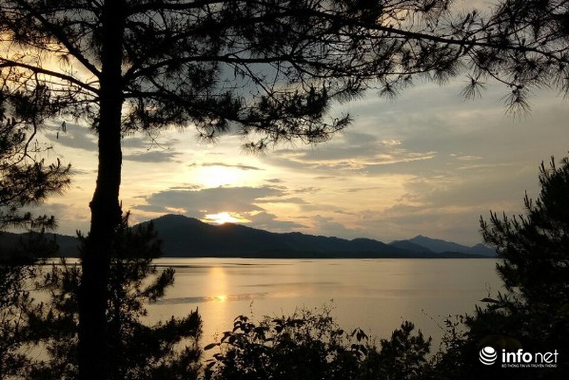 Hồ Kẻ Gỗ: Địa danh du lịch đầy ấn tượng của Hà Tĩnh - ảnh 11