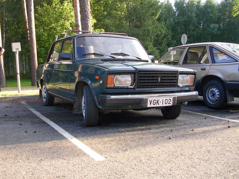 Những chiếc xe nổi danh thời Xô Viết - ảnh 1