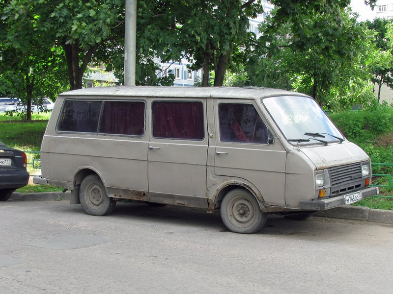 Những chiếc xe nổi danh thời Xô Viết - ảnh 8