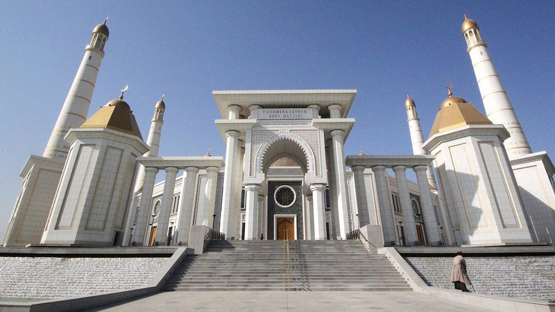 Ngây ngất với Thành phố cẩm thạch Ashgabat - ảnh 1
