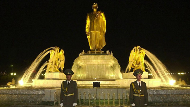 Ngây ngất với Thành phố cẩm thạch Ashgabat - ảnh 5