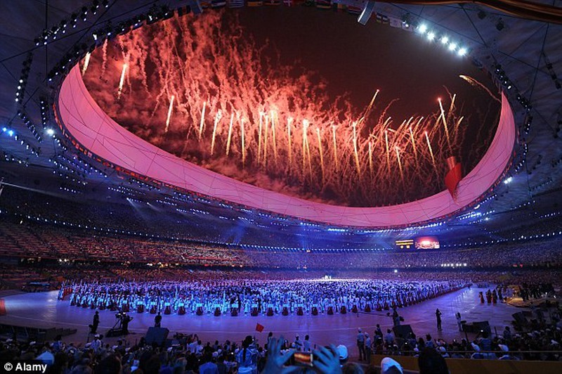 Dịch vụ bắn mây ngăn mưa cho đám cưới - ảnh 3