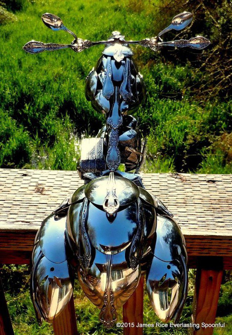 Xe máy tuyệt đẹp làm bằng thìa - ảnh 5