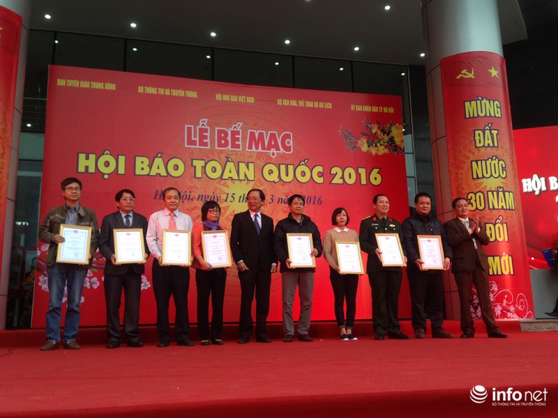 Bế mạc Hội Báo toàn quốc 2016, trao 65 giải thưởng - ảnh 4